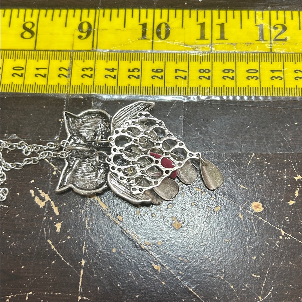 NWT Ricki’s Owl Pendant Necklace Silver Tone Pink‎ Enamel Feathers READ - Picture 3 of 6